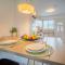 Moderne Designer-Maisonette 2 Schlafzimmer eigene Terrasse mit Grilltisch und Fitnessbereich