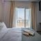 Moderne Designer-Maisonette 2 Schlafzimmer eigene Terrasse mit Grilltisch und Fitnessbereich