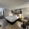 Days Inn by Wyndham Adel I-75