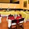 Hotel Montecarlo - Piscina & Desayuno Buffet Incluido