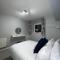 Welsh Getaway Apartment - Town Centre