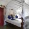 Ocean View tourist guest house at Negombo beach near the airport - نيجومبو