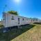 Lovely 6 Berth Caravan At Cherry Tree Holiday Park, Ref 70403C