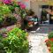 Eva Gardens corner house with stunning garden and huge swimming pool next to CORAL BAY