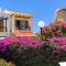 Eva Gardens corner house with stunning garden and huge swimming pool next to CORAL BAY