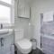 Super 5 Bedroom Family Friendly Retreat Rustington