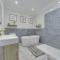 Super 5 Bedroom Family Friendly Retreat Rustington