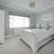 Super 5 Bedroom Family Friendly Retreat Rustington