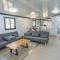 Jasmine Retreat - Modern 2BR Home with Private Jacuzzi Near the Beach