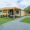 Jasmine Retreat - Modern 2BR Home with Private Jacuzzi Near the Beach