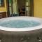 Jasmine Retreat - Modern 2BR Home with Private Jacuzzi Near the Beach