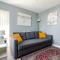 Comfortable 3-Storey House with Free Car Parking