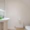Comfortable 3-Storey House with Free Car Parking