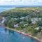 Belles on Ballow - Lorikeet Lodge - Absolute Waterfront