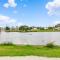 Modern Coastal Retreat 2BR Near Rockingham Beach
