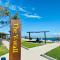 THE DAVEY Seaside Villa