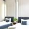 Caravan Hotel