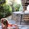 Chambre dhôte Cigale jacuzzi et jardin privé
