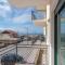 Atlantic Ocean & Pool Apartment
