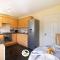 3 Bedroom House By B and R Serviced Accommodation Amesbury With Super fast Wi-Fi 145Mbps