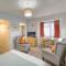 Apartment 8 - Large Studio Sea Front-Ground floor -Free Parking