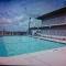 Hilltop Inn & Suites