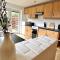Millfield House by Blue Skies Stays