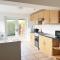 Millfield House by Blue Skies Stays