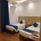 Golden Carven Hotel