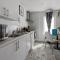 Exeter City Centre Apartments Stoop Apartment