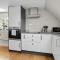 Cosy & Central Brockenhurst Flat, 2BR