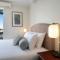 Stylish Balmain Townhouse with City Harbour Views