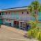 Beach House Inn - Beach Access Open