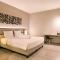 Front One Gosyen Hotel Salatiga