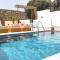 Valantinas & Mannouel Lardos Luxury Villas