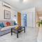 Bright spacious getaway close to the Sea