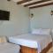 George Suites Stegna