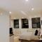 Market Haven Studios, Multiple Units Available Perfect for Mid Term Stays, Buisness, Leisure, Travelers with Sofa Beds on request