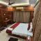 Tirupati Lodge NJP