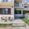 Beachfront apartment Drazen, with garden and parking
