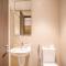 HomesGetaway - Sophisticated 3BR with Maids Room in Downtown