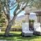Villa Janas Luxury Villa surrounded by large park, swimming pool, parking and Wifi