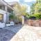 Villa Janas Luxury Villa surrounded by large park, swimming pool, parking and Wifi