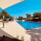 Nissi Elena sunny cozy apt