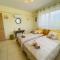 Nissi Elena sunny cozy apt