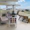 Nissi Elena sunny cozy apt