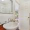 Shambhala Guesthouse