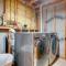 Layton CabinandSpa with Private Sauna and Hot Tub!