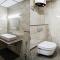 Hotel O Mt Corporate Suites Pari Chowk Near Pvr Ansal Plaza Greater Noida