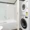 Bright & Comfy 2BR Getaway Darling Harbour View